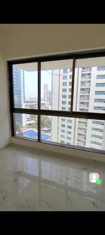 Room in 2 BHK Apartment at Aristo 1515 Moneco, Prabhadevi – for Rent