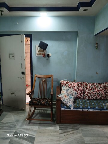 1 RK Apartment For Rent in Malad East