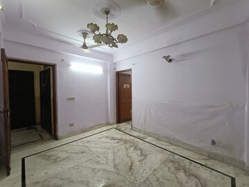 Room in 2 BHK Builder Floor at Khirki Extension – for Rent
