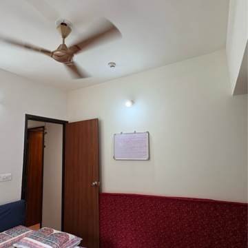 Bedroom in 1 BHK Apartment at Lodha Amara Wing 40 And 41, Sandoz Baug – for Rent