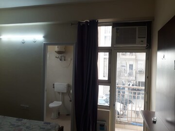Room in 2 BHK Apartment at Shree Vardhman Mantra, Sector 67 – for Rent