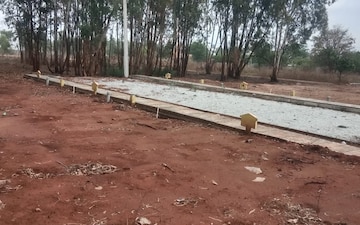 Plot For Sale in Sathnur