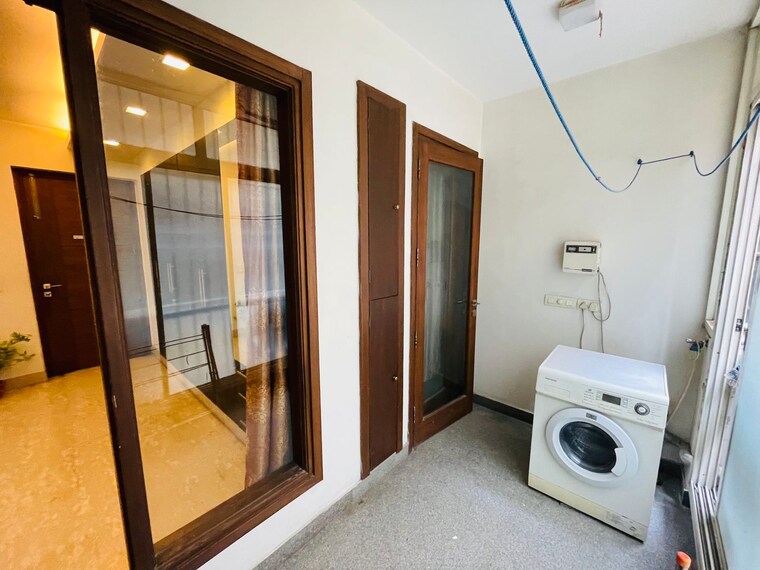 Room, khanpur 3 Bedroom 1100 Sq.Ft. Builder Floor In Khanpur Delhi 8436390