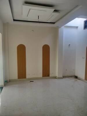 Room in 2 BHK Villa at Chinhat – for Sale