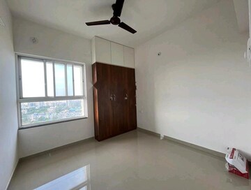 Room in 2 BHK Apartment at Godrej Greens, Undri – for Rent