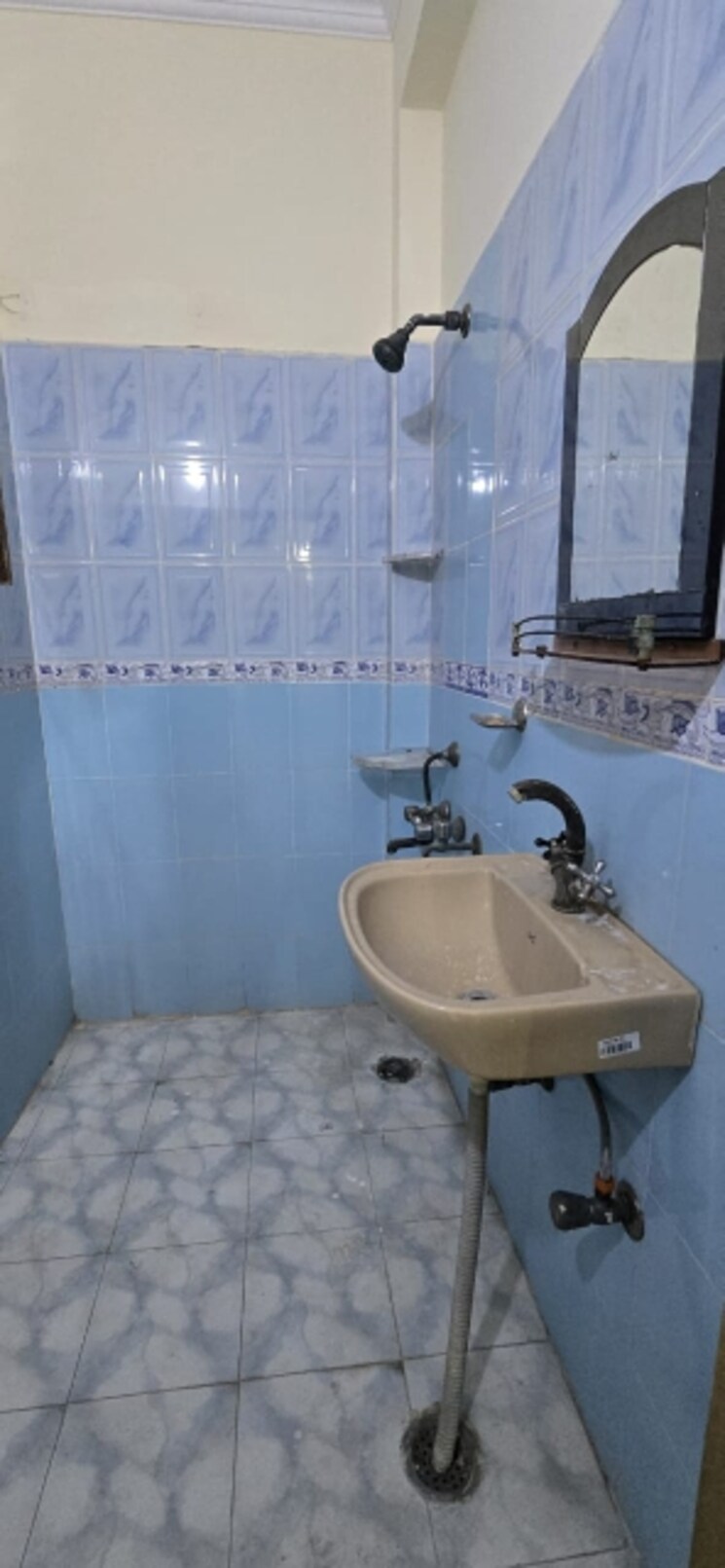 Bathroom, omega i greater noida 3 Bedroom 2300 Sq.Ft. Builder Floor In Omega I Greater Noida Greater Noida 8436386