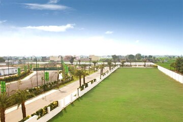  Plot For Sale in Sector 75