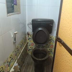 Master Bedroom in 2 BHK Apartment at Cosmos Tower Mira Road, Mira Road – for Sale