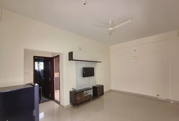 Room in 2 BHK Builder Floor at Hsr Layout – for Rent