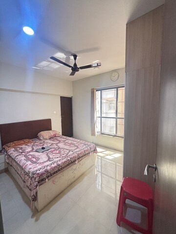 Master Bedroom in 2 BHK Apartment at Chembur – for Rent