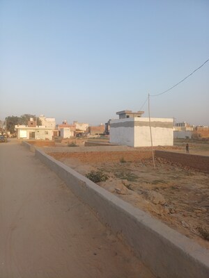  Plot For Sale in Dheeraj Nagar