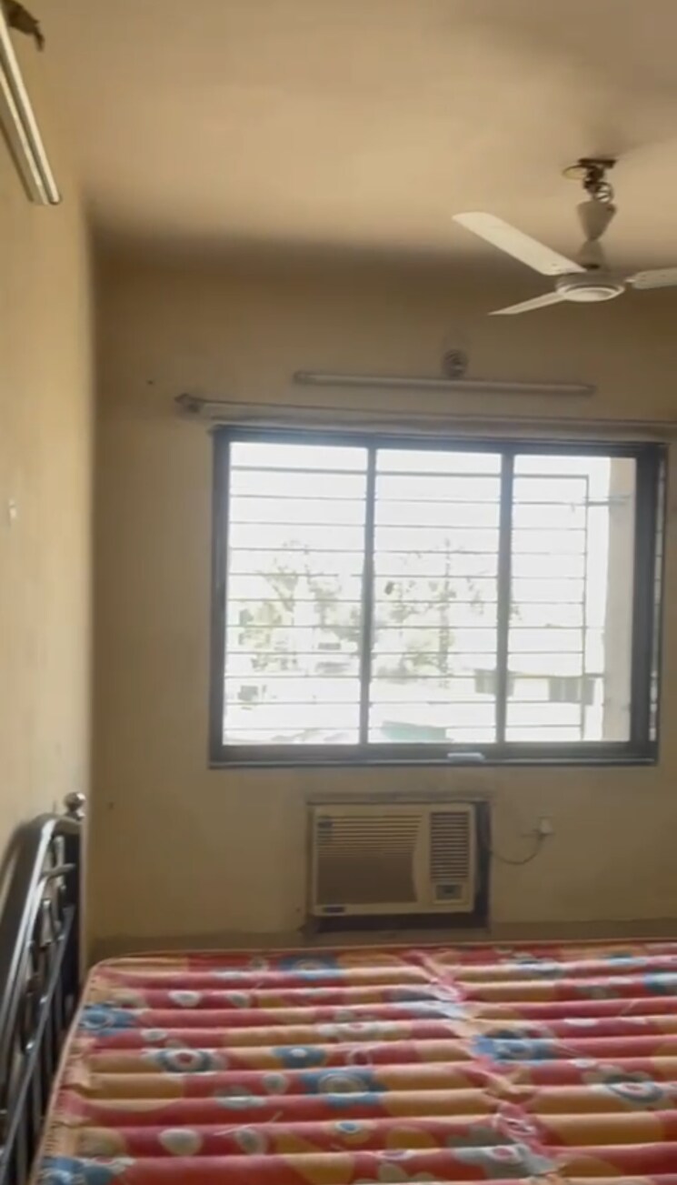 Room, swastik-society-vile-parle-west 1 Bedroom 450 Sq.Ft. Apartment In Juhu Mumbai 8436676