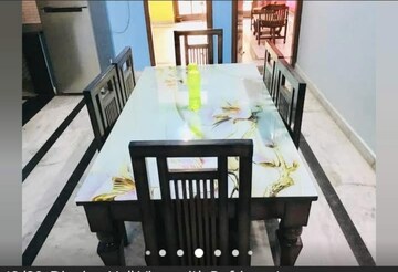 Plot Area in 2 BHK Builder Floor at Sainik Plaza, Sector 49 – for Rent