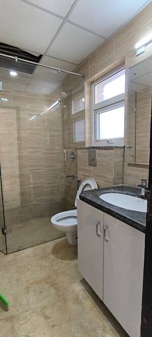 Bathroom in 3 BHK Builder Floor at BPTP Amstoria, Sector 102 – for Sale
