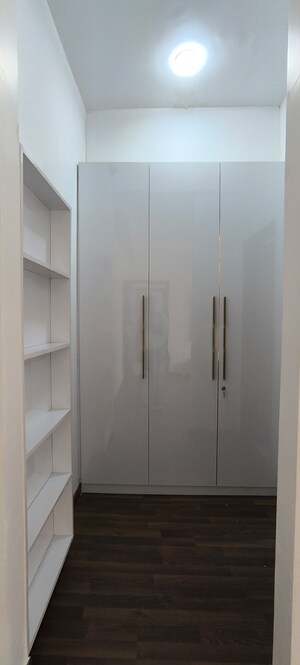 Furnished Amenities in 3 BHK Builder Floor at BPTP Amstoria, Sector 102 – for Sale