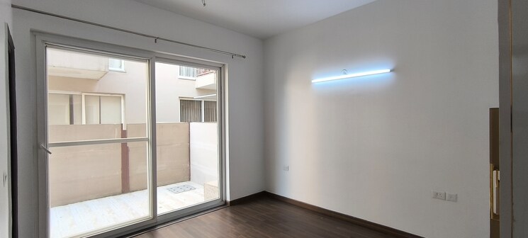 Room, bptp-amstoria 3 Bedroom 2229 Sq.Ft. Builder Floor In Sector 102 Gurgaon 8436748