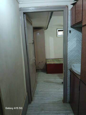  1 BHK Apartment at Malad East – for Rent