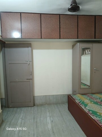 Bedroom in 1 BHK Apartment at Malad East – for Rent