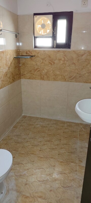 Bathroom in 3 BHK Apartment at Gomti Nagar – for Rent