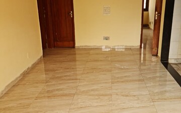 2 BHK Apartment For Rent in Rohini Sector 18