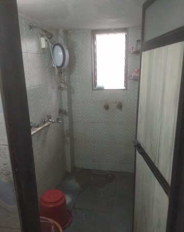 Bathroom in 1 BHK Apartment at Dombivli West – for Rent