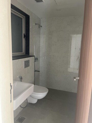 Bathroom in 3 BHK Apartment at Lodha Primo, Parel – for Sale