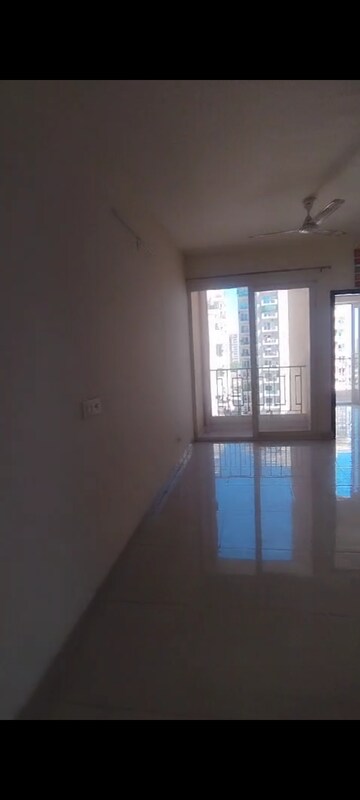 2 BHK Apartment For Rent in Signature Orchard Avenue 2, Sector 93