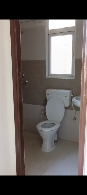 Bathroom in 2 BHK Apartment at Signature Orchard Avenue 2, Sector 93 – for Rent