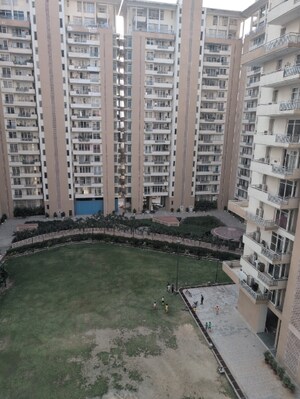 2 BHK Apartment For Sale in SS The Leaf, Sector 85