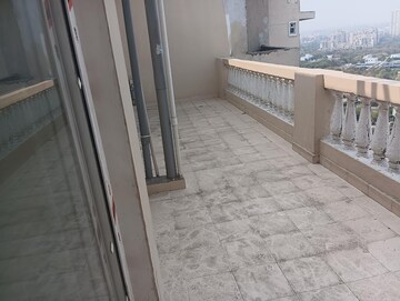 Balcony in 4 BHK Penthouse at Amrapali Silicon City, Sector 76 – for Sale