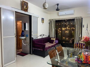 1 BHK Apartment For Sale in Goregaon West