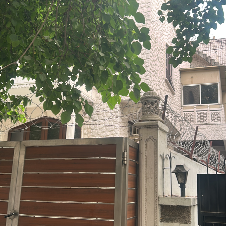 Cover Image, panchsheel park 6 Bedroom 4500 Sq.Ft. Independent House In Panchsheel Park Delhi 8437077