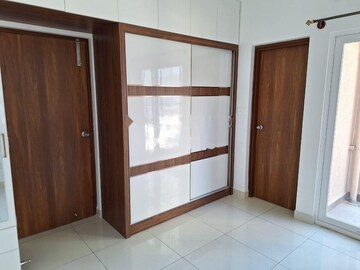 Room in 2 BHK Apartment at Prestige Finsbury Park Hyde, Bagaluru  – for Rent
