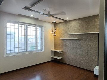Room in 3 BHK Apartment at Jp Nagar – for Sale