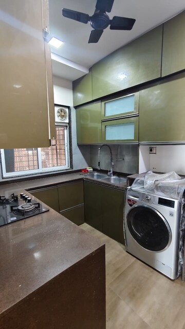 Team Area in 2 BHK Apartment at Veena Serenity, Chembur – for Rent