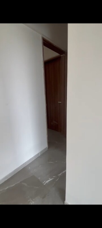 Room in 3 BHK Apartment at Rajasthan CHS, Andheri East – for Sale