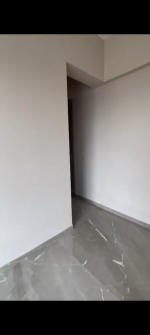 Room in 3 BHK Apartment at Rajasthan CHS, Andheri East – for Sale