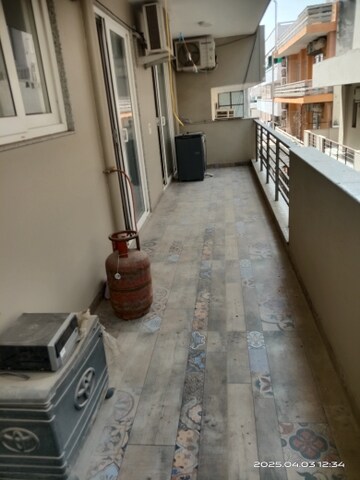 Balcony in 3 BHK Builder Floor at SAS Tower, Sector 38 – for Rent