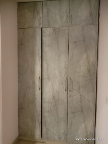 Bathroom in 3 BHK Builder Floor at SAS Tower, Sector 38 – for Rent