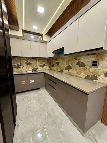 Kitchen in 3 BHK Builder Floor at Indrapuram – for Sale