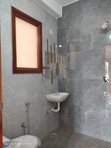 Bathroom in 1 RK Apartment at Vasant Kunj – for Rent