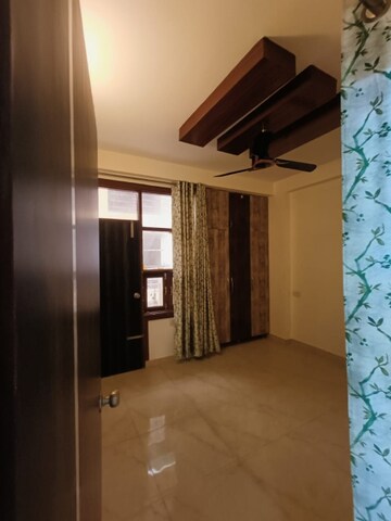 Room in 3 BHK Builder Floor at MVL IPark, Sector 15 – for Rent