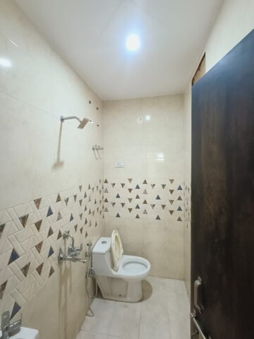 Bathroom in 3 BHK Builder Floor at MVL IPark, Sector 15 – for Rent