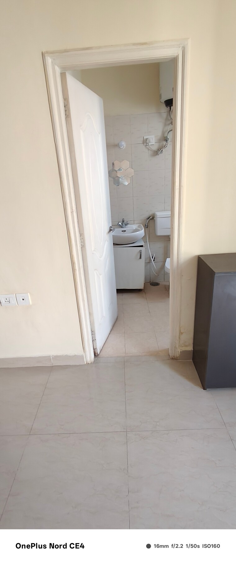 Bathroom, signature-global-the-millennia 2 Bedroom 644 Sq.Ft. Apartment In Sector 37d Gurgaon 8437201