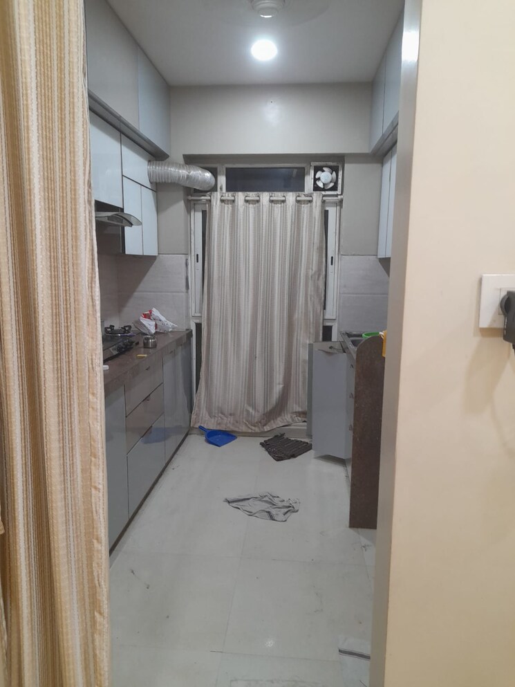 Bathroom, omkar-meridia 2 Bedroom 779 Sq.Ft. Apartment In Kurla West Mumbai 8437237