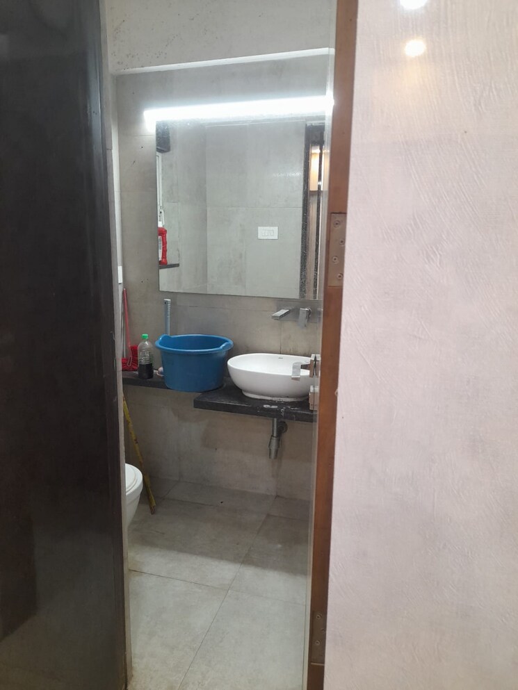 Bathroom, omkar-meridia 2 Bedroom 779 Sq.Ft. Apartment In Kurla West Mumbai 8437237