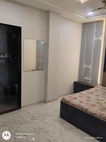 Bedroom in 3 BHK Apartment at Ghatlodia – for Rent