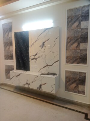 Furnished Amenities in 3 BHK Builder Floor at Indrapuram – for Sale