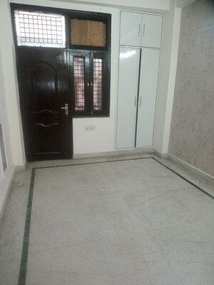 Room in 3 BHK Builder Floor at Indrapuram – for Sale