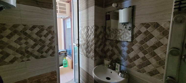 Bathroom, migsun-mahaluxmi-metro-tower 2 Bedroom 1355 Sq.Ft. Apartment In Vaishali Sector 4 Ghaziabad 8437400
